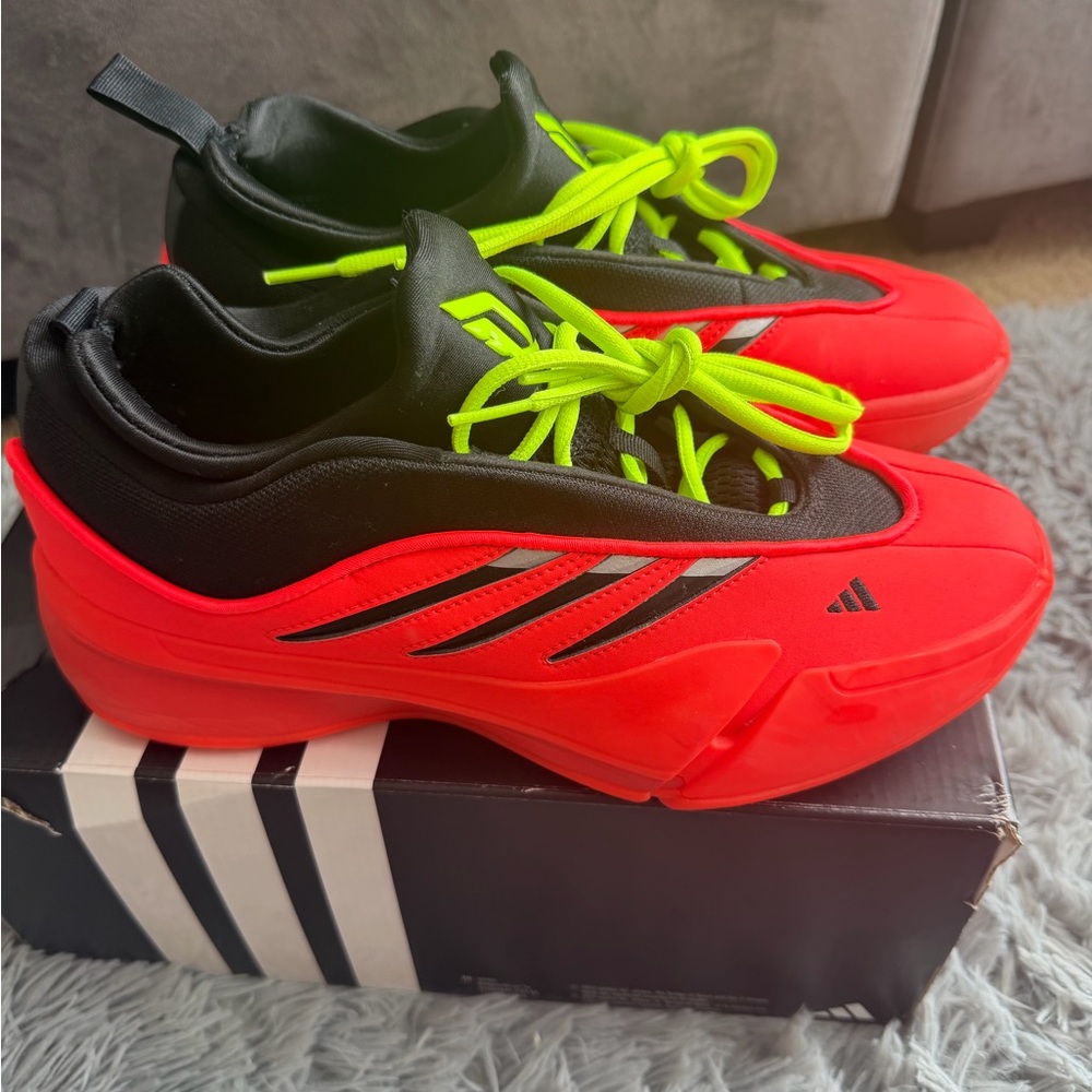 Adidas DAME 9 Basketball sneakers in Solar Red and Black Size 8 Men